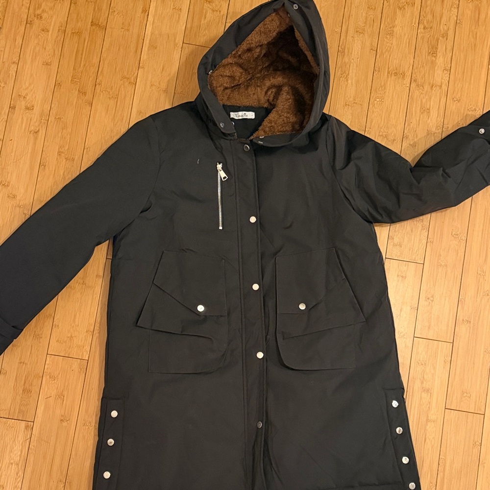 Women's Black Hooded Ski Jacket